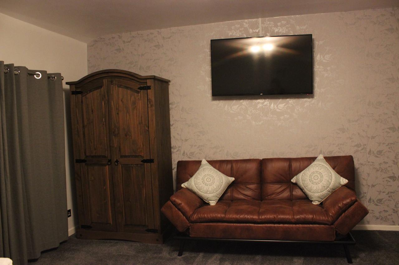 The New Lodge Pontardawe Extérieur photo