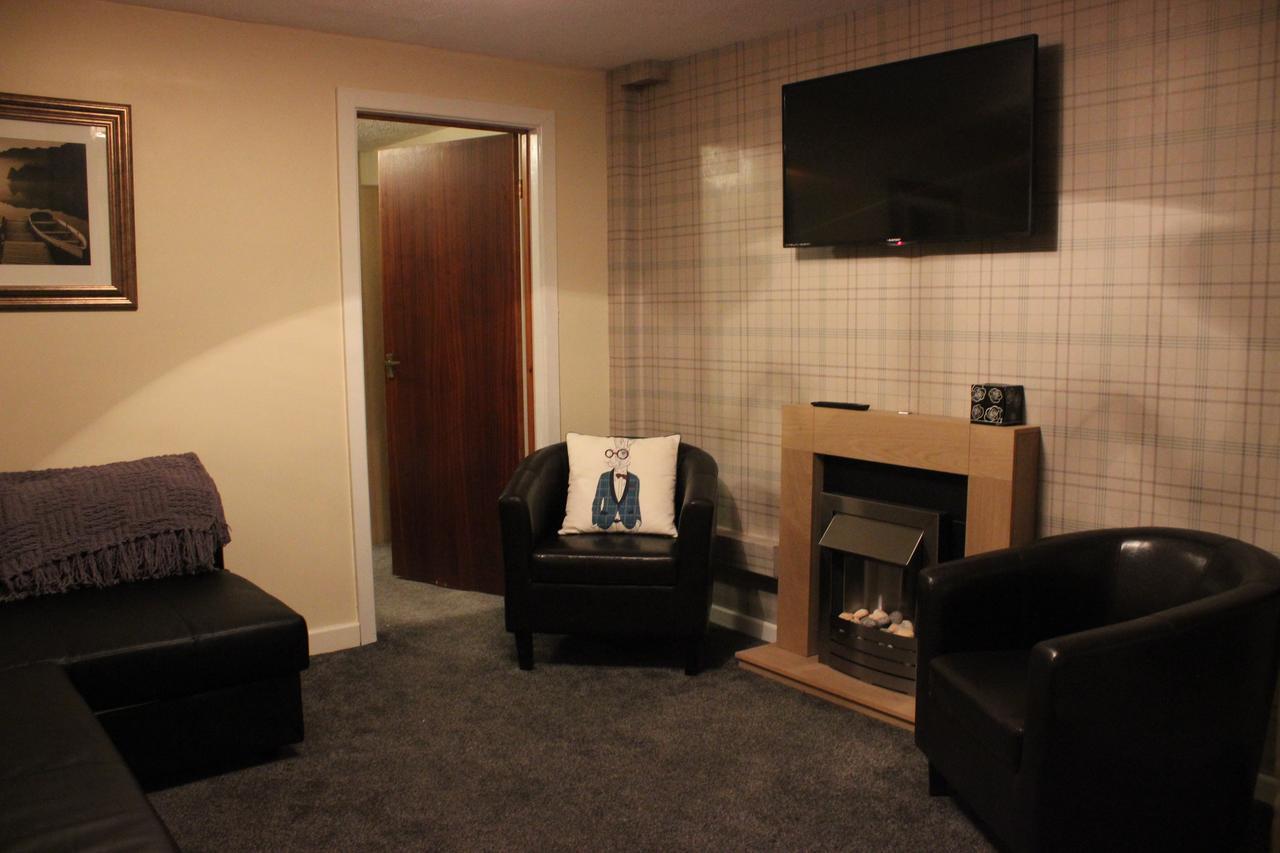 The New Lodge Pontardawe Extérieur photo